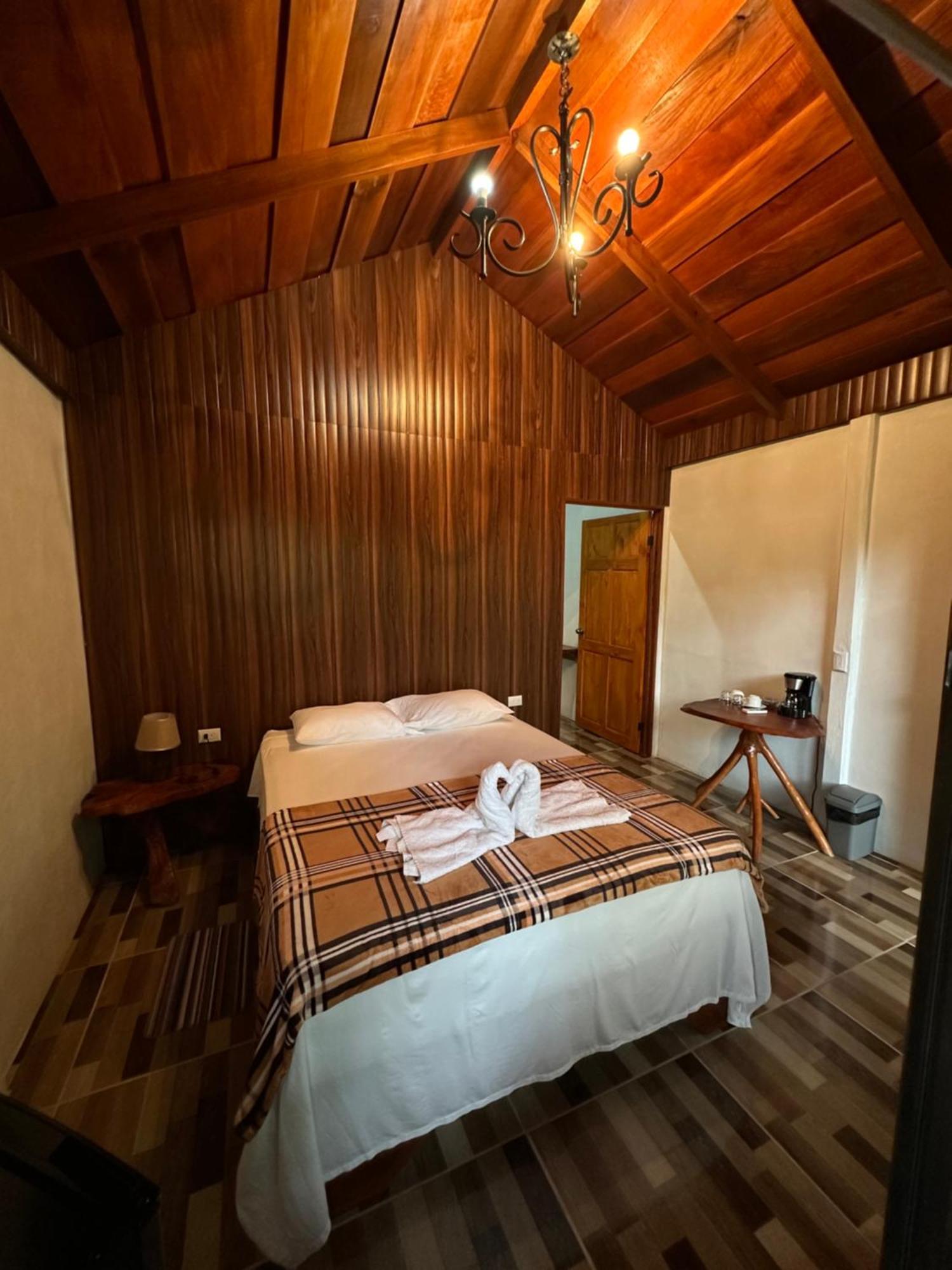Arenal Rustic Lodge La Fortuna ภายนอก รูปภาพ